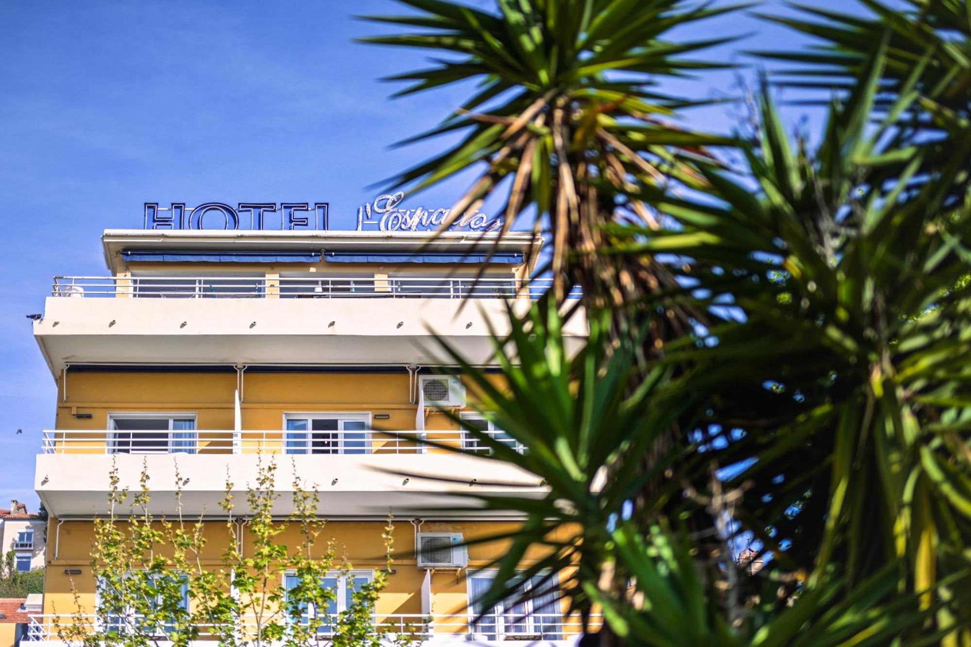 Hotel Espadon Bleu 3*
