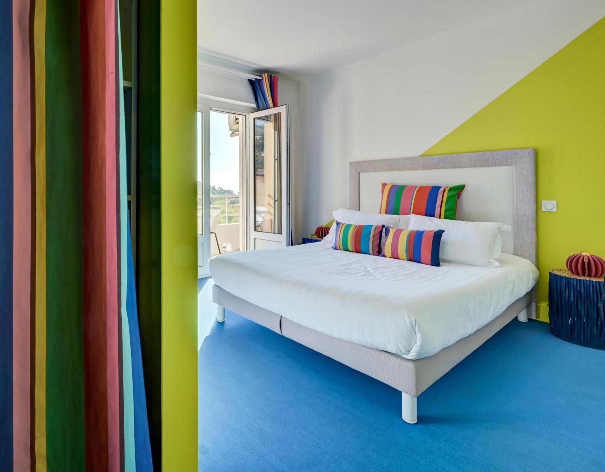 Espadon Bleu Hotel 3*