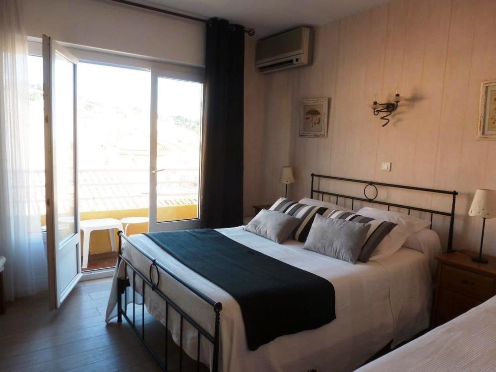 Espadon Bleu Hotel